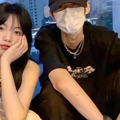 最新的微信情侣头像 - 恋爱头像也能这么有创意