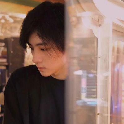 男生头像文艺高冷侧脸高清图片
