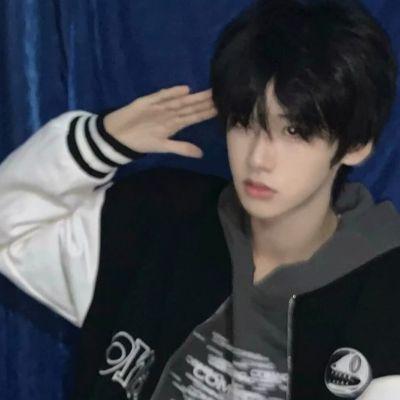 2024ins男生头像图片