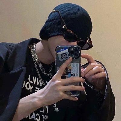 男生真人气质高级头像图片