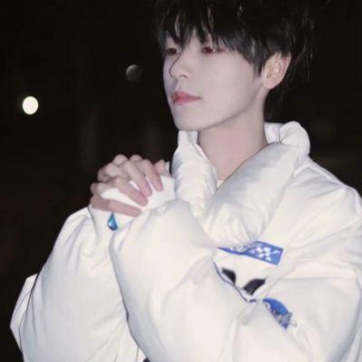 2024ins男生头像图片