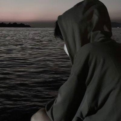男生真人气质高级头像图片
