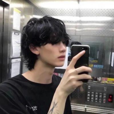 男生头像潮流帅气酷味图片
