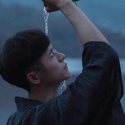 2024年流行男生头像风格