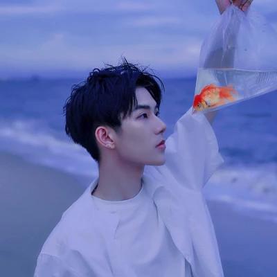 2024年流行男生头像风格