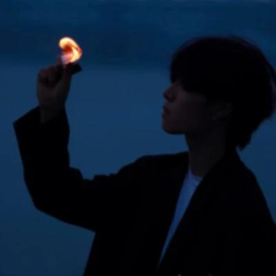 精选男生头像，风格多样，总有一款适合你！