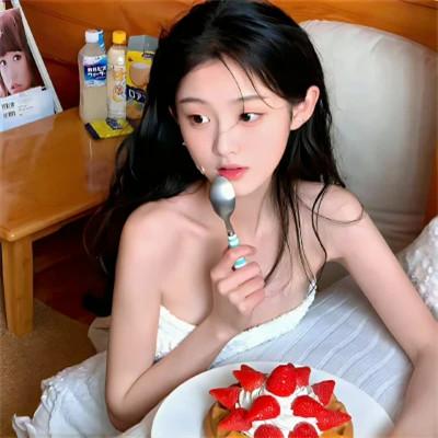 美丽独特2024微信真人女生头像，让你在众人中脱颖而出！