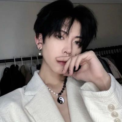 2024年男生最新版头像图片大全