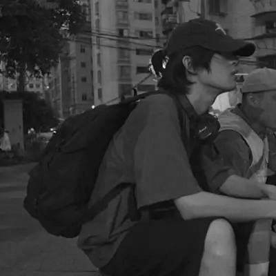 2024最新黑白头像男生高清图片