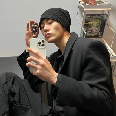 手机头像男生2024最新款下载