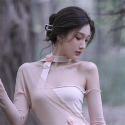 女生有点emo又有点高级的头像图片