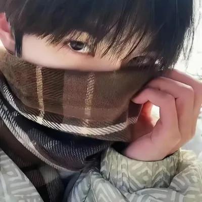 宠溺情侣头像一左一右图片