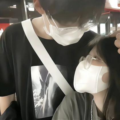 情侣头像真人网图不露脸高清图片,有点甜