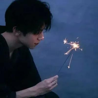 2024最火情侣微信头像免费下载