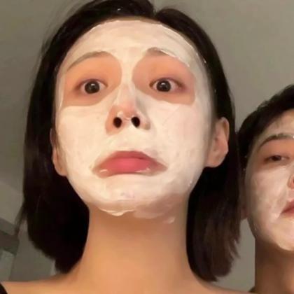 单人情侣头像一人一半真人 高清好看的二人情侣头像一人一半真人图片