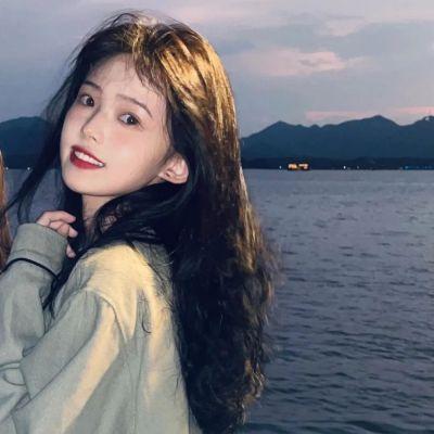 青春少女感的头像女生真人高清图片
