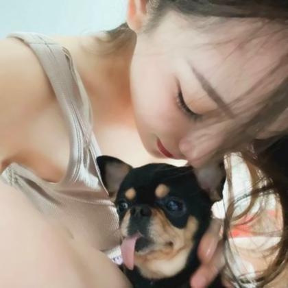 单人情侣头像一人一半真人 高清好看的二人情侣头像一人一半真人图片