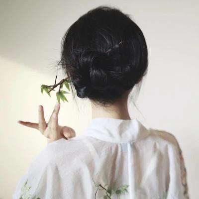 女生迷人漂亮微信头像