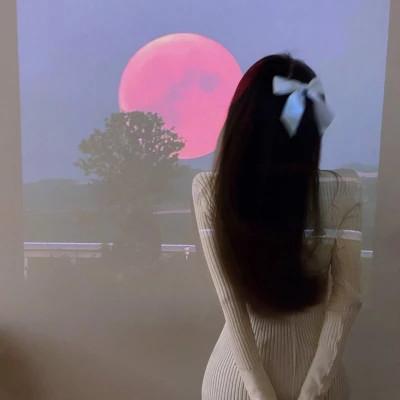 女生迷人漂亮微信头像