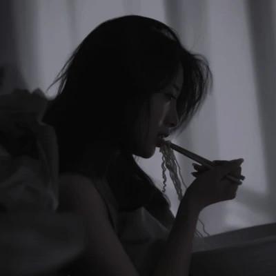好看又丧女生头像图片大全