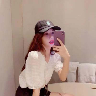 美女戴帽子头像图片大全