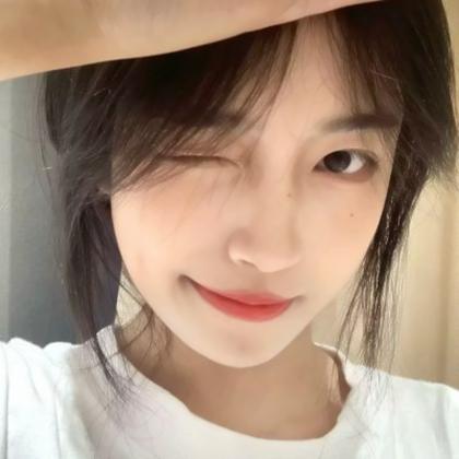 女生单人头像简约干净 高清好看的漂亮女生单人头像温柔干净图片