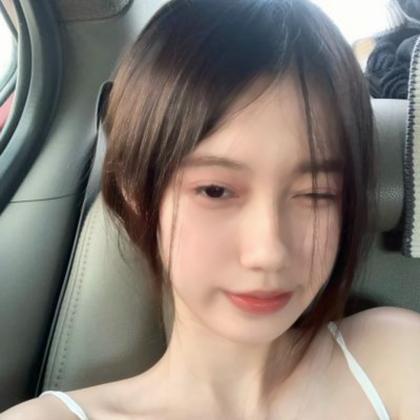 女生单人头像简约干净 高清好看的漂亮女生单人头像温柔干净图片