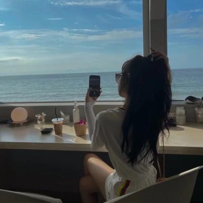 女生迷人漂亮微信头像
