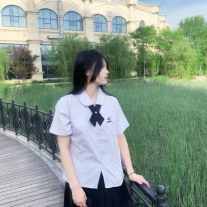 真人头像女学院风,高清简单清新校园风头像女穿校服图片